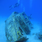 diving-course-boat-underwater